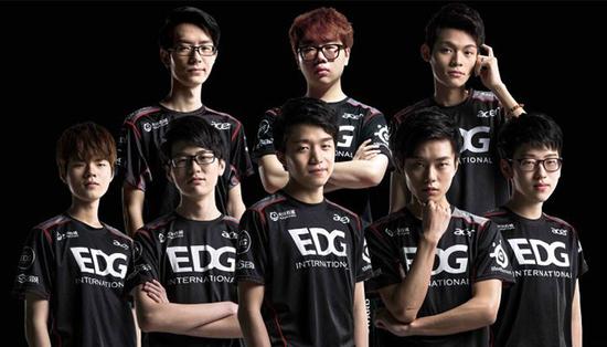 队员间的默 队员间的默